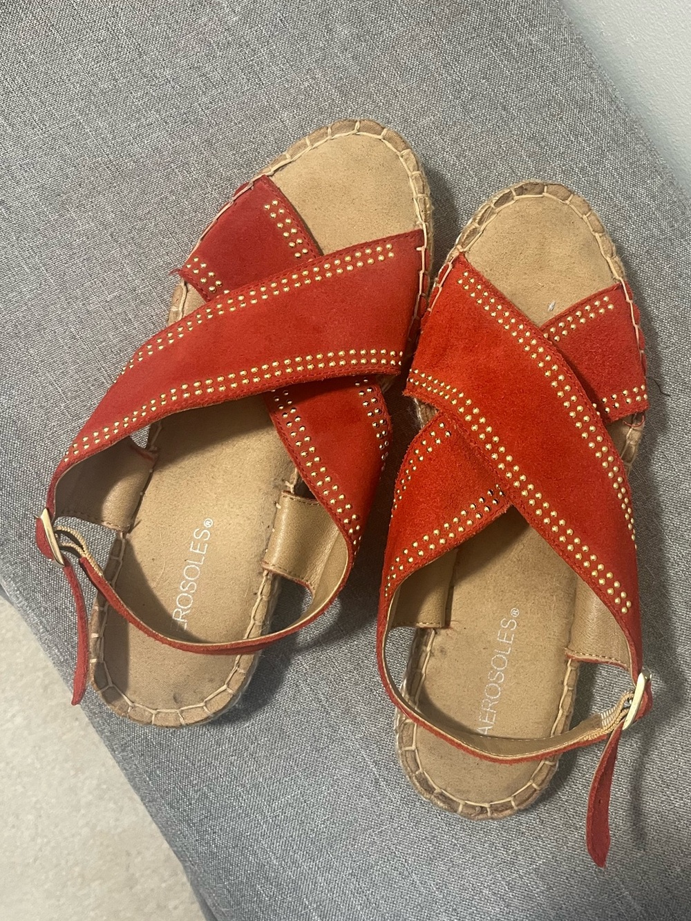 Red Gold Studded Aerosole Espadrille Platform Sandals Size 9